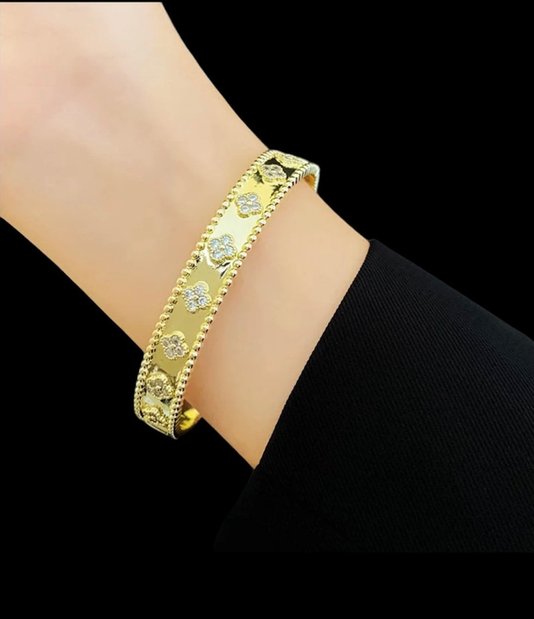 Four Leaf Bangle