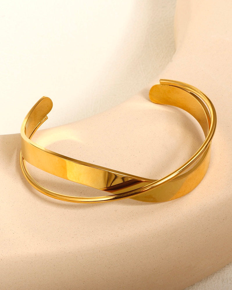Onda Elegante Bangle